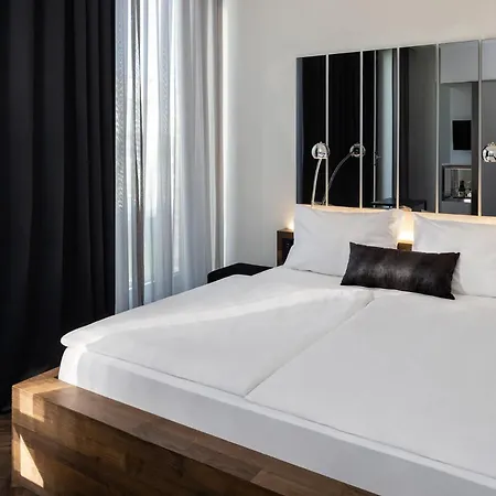 Hotel Amano Grand Central-2